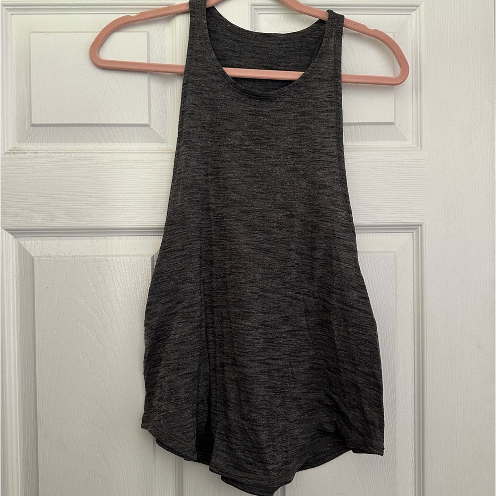 Lululemon muscle tank